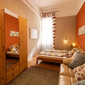 Pesto Hostal