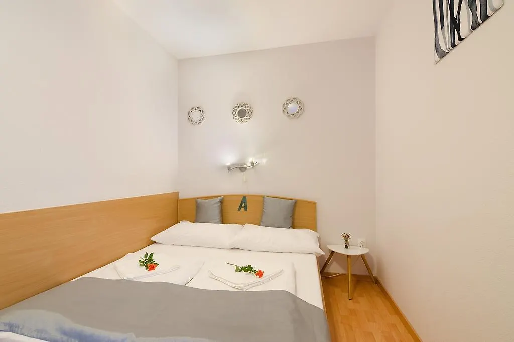 Bed and Breakfast Alfréd Panzió à Budapest Couette-café