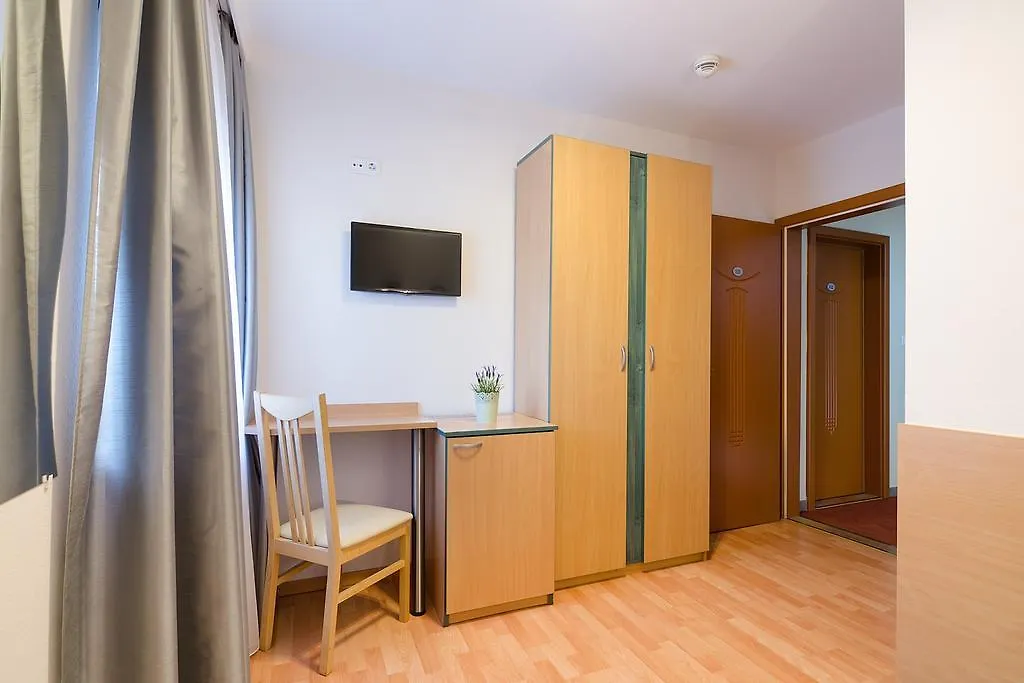 Alfred Panzio Bed & Breakfast Budapest